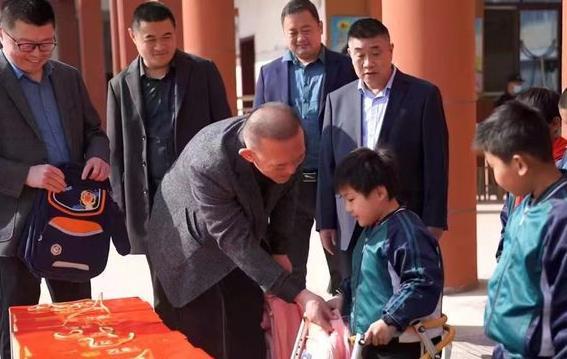 湖南新邵：广东狮子会暖心助学